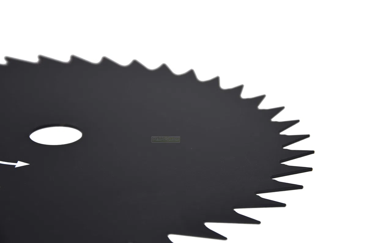4 cuchillos, bobina de hilo y tuerca para desbrozadora Fuxtec FX-FSR152, FX-MT152, FX-PS152.