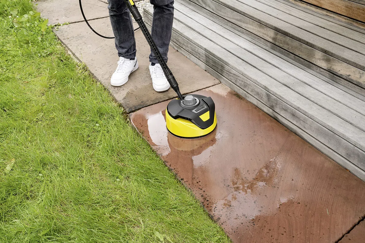 Kärcher T-Racer T 5 limpiadora de superficies, para la limpieza efectiva de grandes superficies sin salpicaduras, Accesorio adecuado para Hidrolimpiadoras K 2 a K 7 de Kärcher